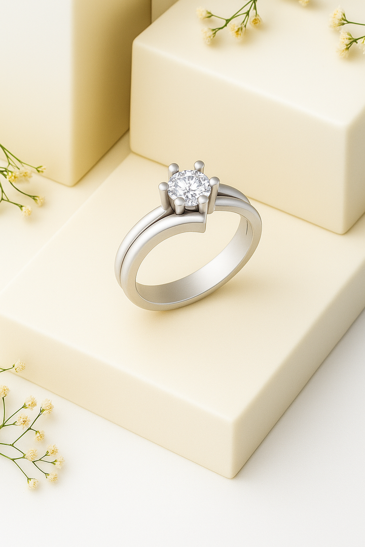 Luxe Crown Solitaire Ring