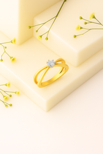 Load image into Gallery viewer, Eterna Harmony Twisted Solitaire Ring
